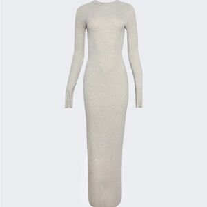 Eterne Long Sleeve Crewneck Maxi Dress in Heathered Oatmeal